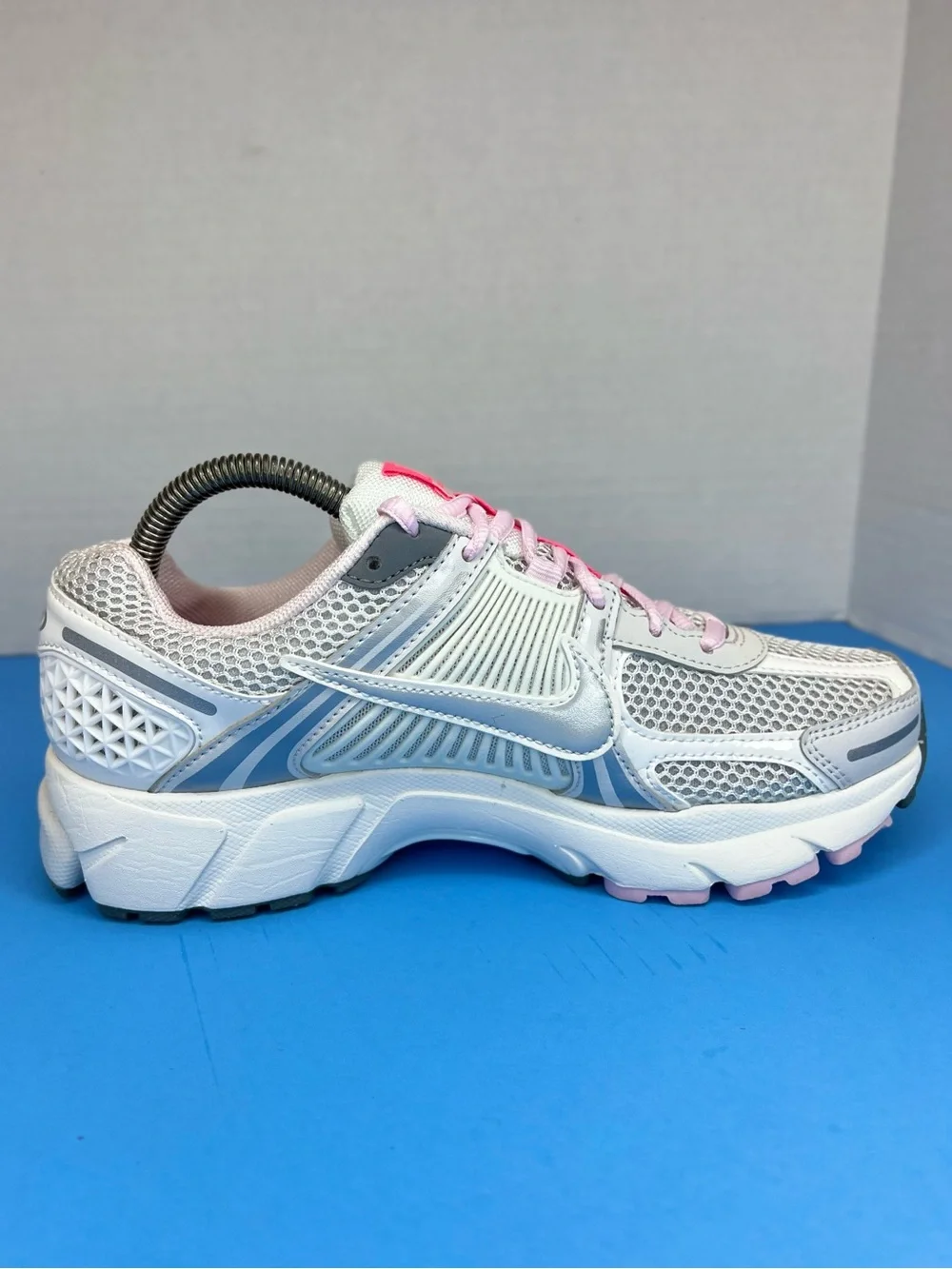 Nike Vomero 5 “520” Pack Womens Sz 8 FN3695-001 New without Box - Photon Dust - Picture 9 of 15